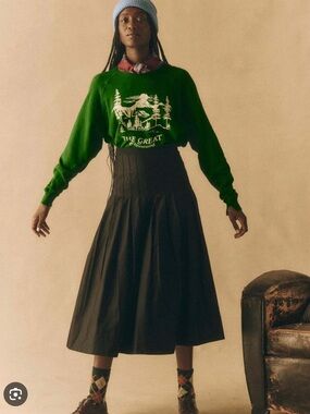 THE GREAT. Graphic College Sweatshirt